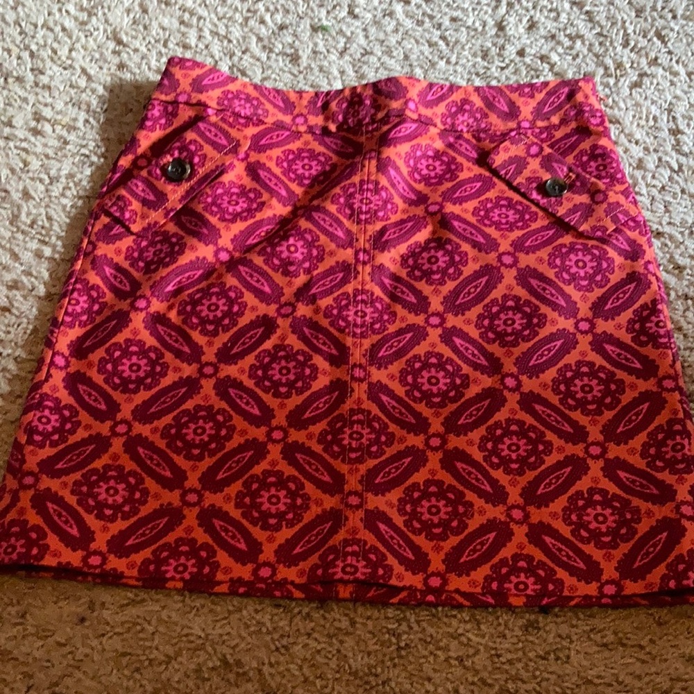 Ann Taylor Red and Pink geometric patterned Mini Skirt size 2P